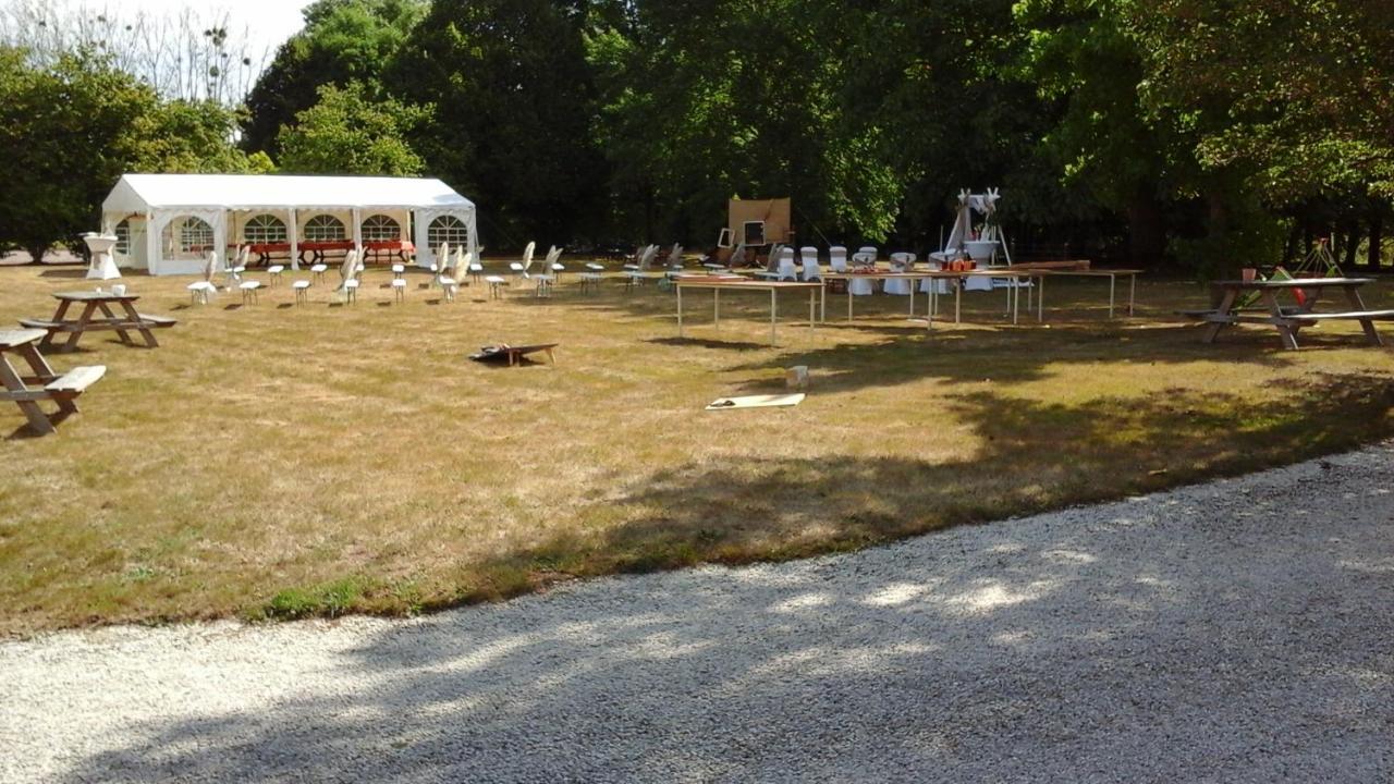 Gites De L'Aumondiere Conde-sur-Noireau Exterior photo