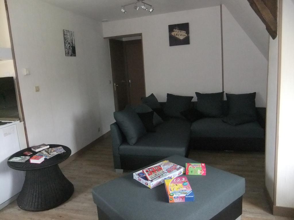 Gites De L'Aumondiere Conde-sur-Noireau Room photo